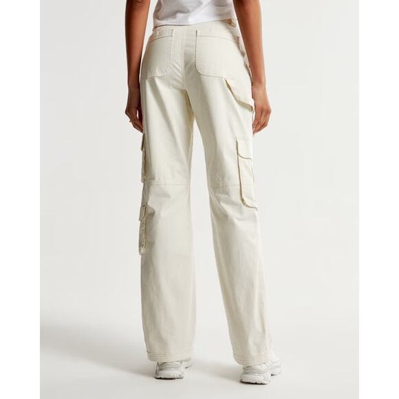 Abercrombie & Fitch Curve Love Relaxed Cargo Pant - 24 Short - Picture 4 of 7